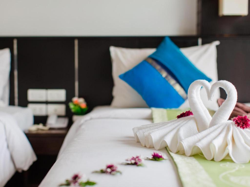 Azure Bangla Phuket Hotel Patong Eksteriør billede