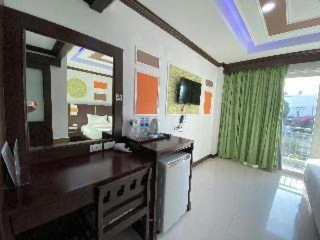 Azure Bangla Phuket Hotel Patong Eksteriør billede