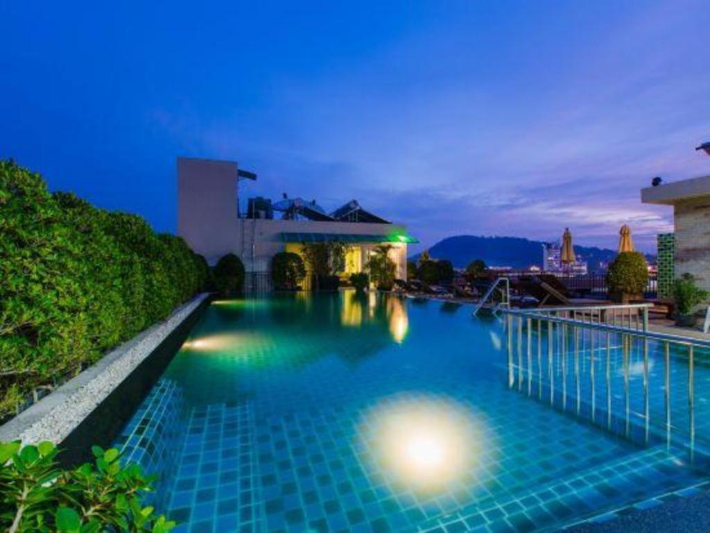 Azure Bangla Phuket Hotel Patong Eksteriør billede