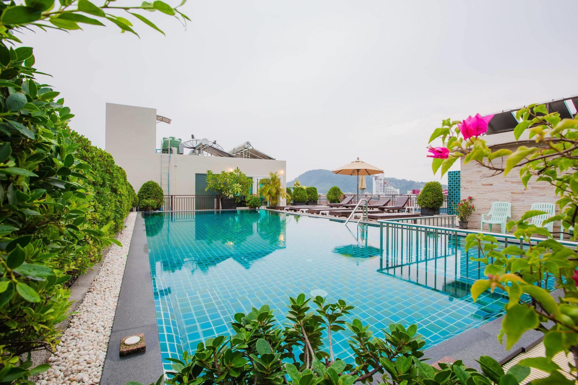 Azure Bangla Phuket Hotel Patong Eksteriør billede